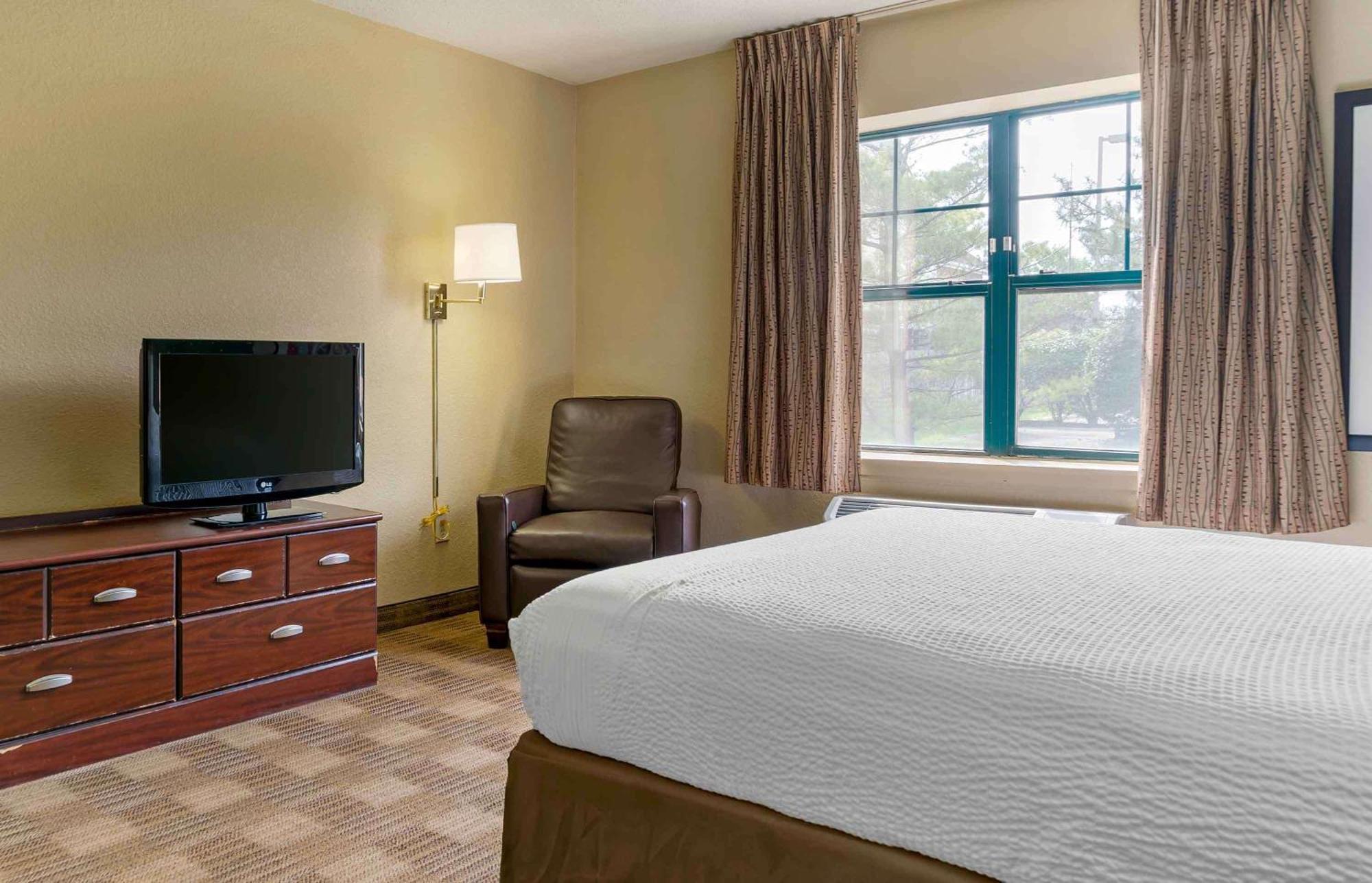 Extended Stay America Suites - Detroit - Мадисън Хайтс Екстериор снимка