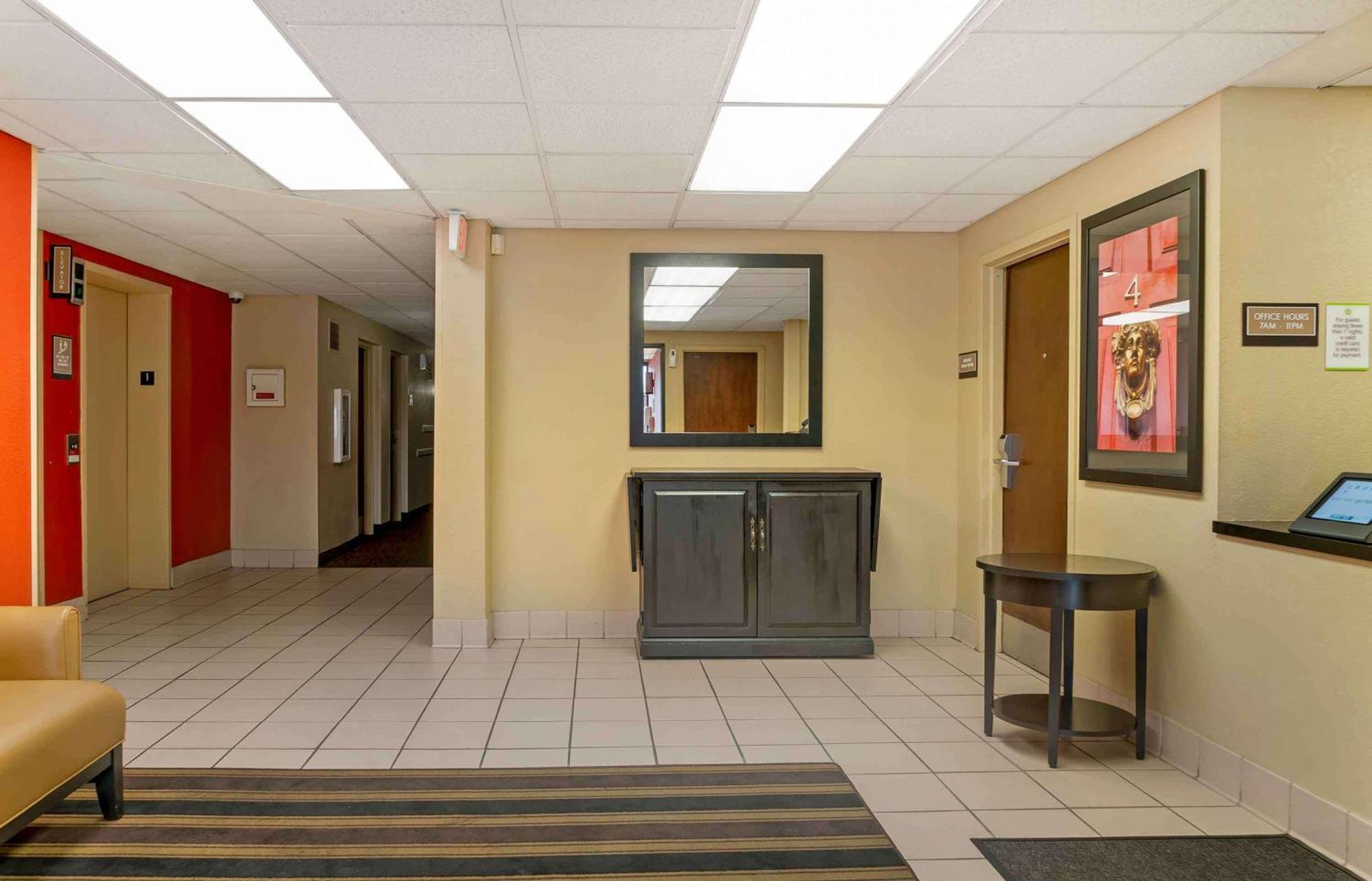 Extended Stay America Suites - Detroit - Мадисън Хайтс Екстериор снимка