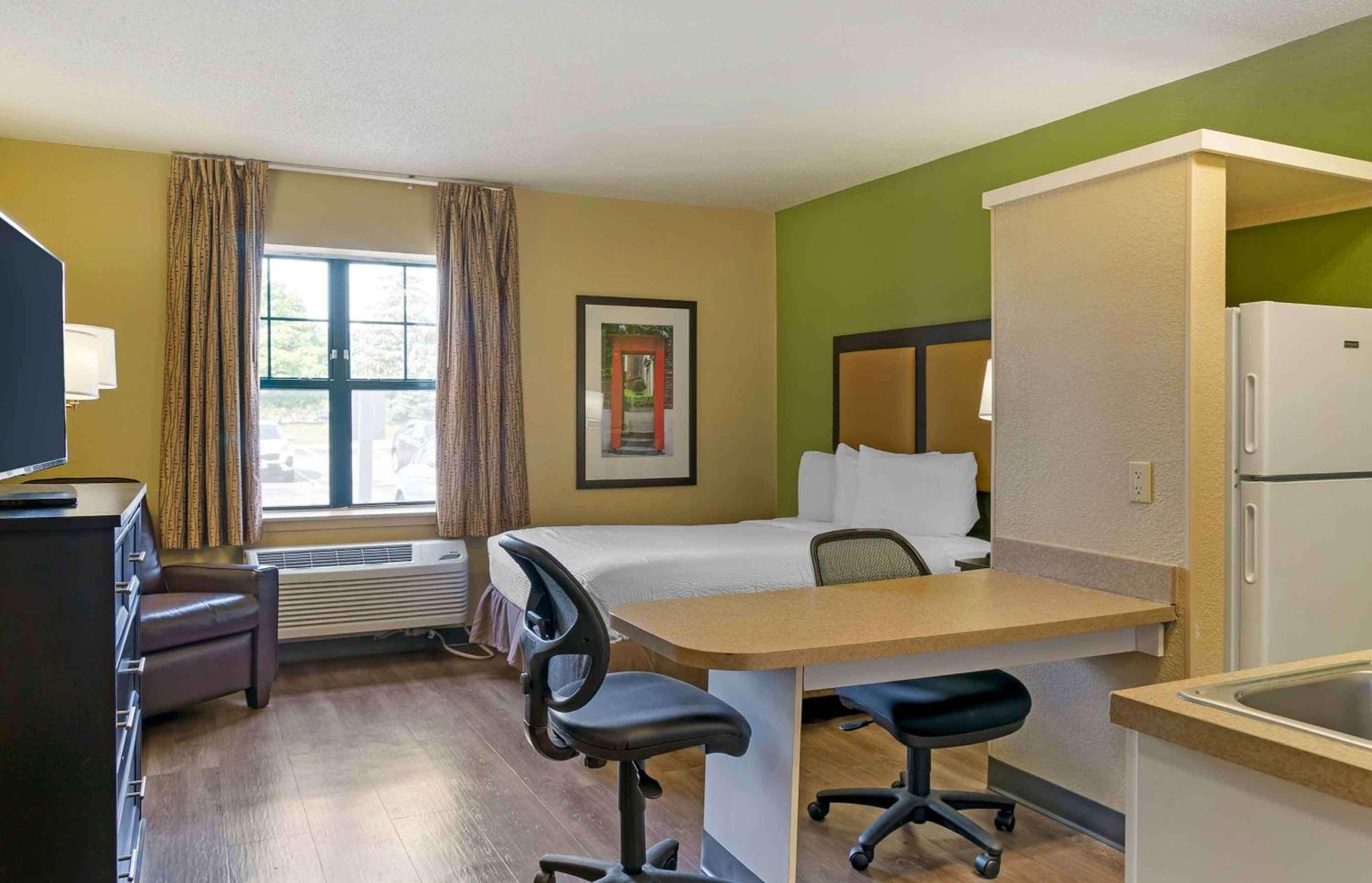 Extended Stay America Suites - Detroit - Мадисън Хайтс Екстериор снимка